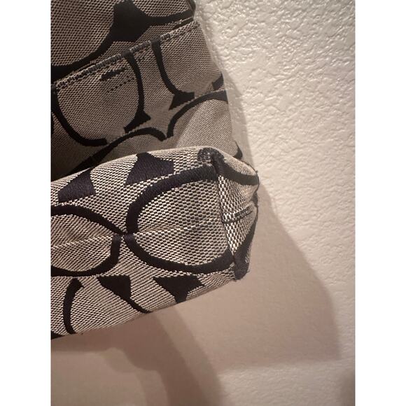 Coach Signature Stripe File Crossbody Zip Shoulder Bag F19220 Black Vintage Y2K - Picture 9 of 11